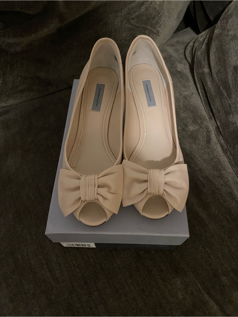 Classiques Entier Blush Bow Peep-Toe Flats